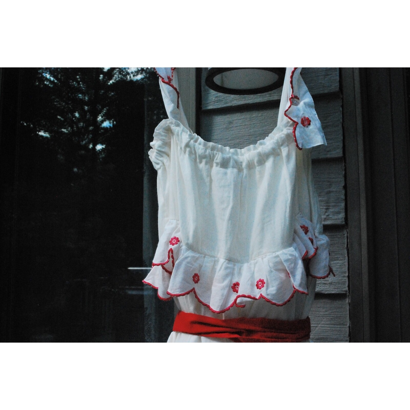 Nwt Innika Choo Scallop Frill Iva Biigdres Dress In Cream Midi Belt Sz: 2 Doen — image 7 of 8